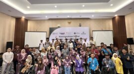 Para peserta penyandang disabilitas mengikuti pelatihan yang digelar Evermos bersama International Labour Organization (ILO) di Yogyakarta, Indonesia