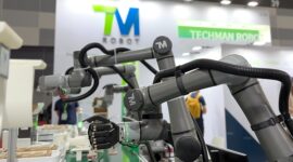 AI Vision-Guided Smart Cartoning and Packing Line